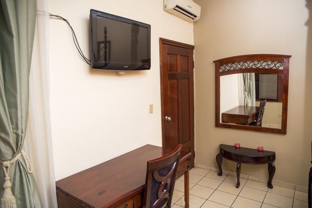 Hotel Casa Maria Сан-Педро-Сула Экстерьер фото